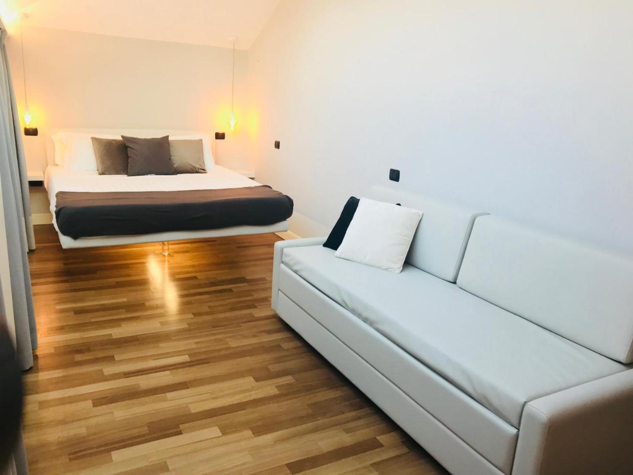 Marina Centro Suite Rimini Zewnętrze zdjęcie