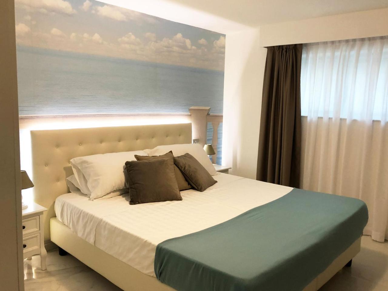 Marina Centro Suite Rimini Zewnętrze zdjęcie